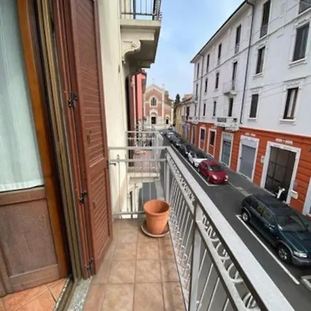 Balcony * Milán